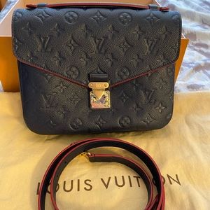 Louis Vuitton Pochette Metis